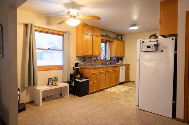 208 E 2nd Street, Adrian, MN 56110