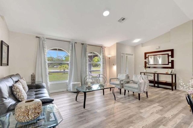 12969 54 Street N, Royal Palm Beach, FL 33411
