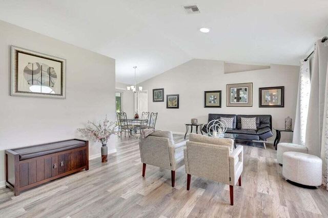 12969 54 Street N, Royal Palm Beach, FL 33411