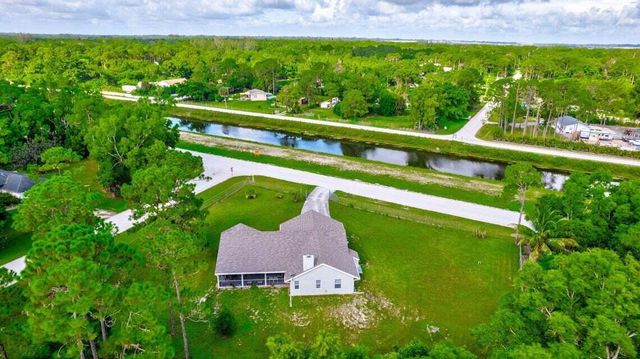 12969 54 Street N, Royal Palm Beach, FL 33411