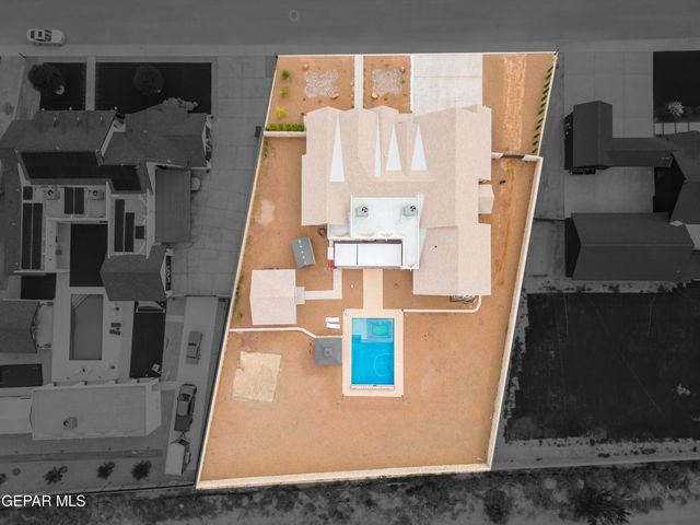 5805 Hidden Village Court, El Paso, TX 79932