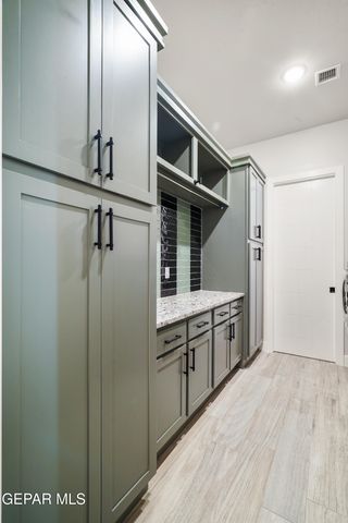 5805 Hidden Village Court, El Paso, TX 79932