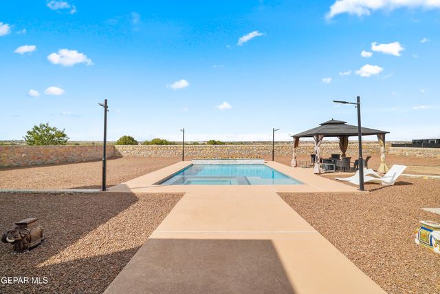 5805 Hidden Village Court, El Paso, TX 79932