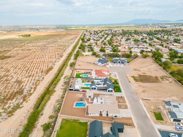 5805 Hidden Village Court, El Paso, TX 79932
