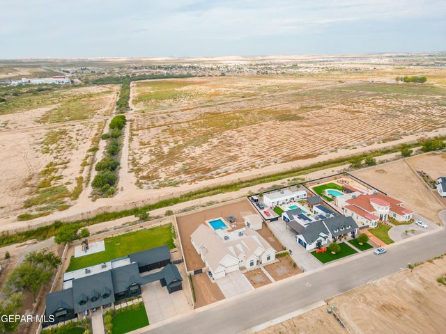 5805 Hidden Village Court, El Paso, TX 79932