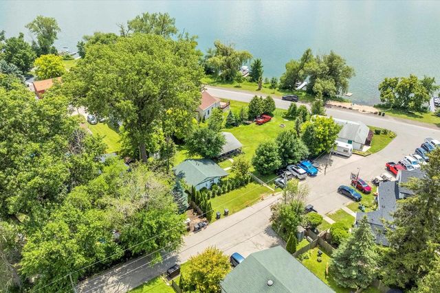 N3062 Uranus ROAD, Lake Geneva, WI 53147