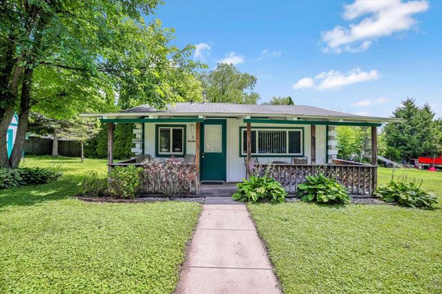 N3062 Uranus ROAD, Lake Geneva, WI 53147
