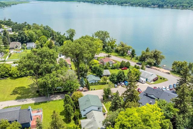 N3062 Uranus ROAD, Lake Geneva, WI 53147