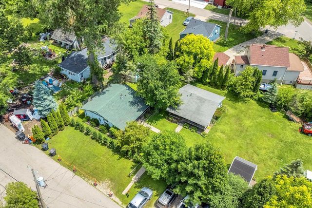 N3062 Uranus ROAD, Lake Geneva, WI 53147