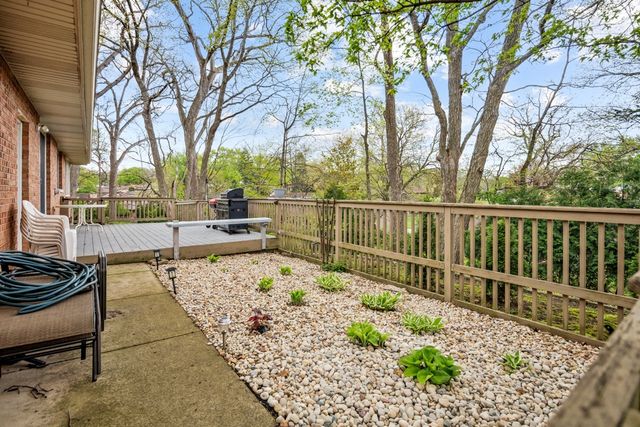 1111 Edgewood Circle, Rockford, IL 61108