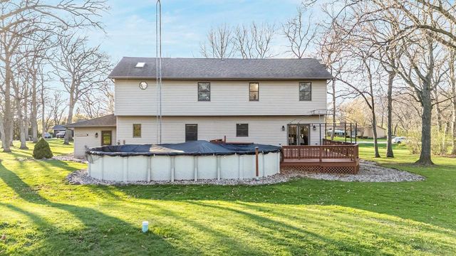 1840 CROWN DRIVE, Oshkosh, WI 54904