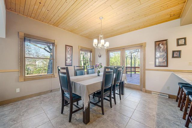 1840 CROWN DRIVE, Oshkosh, WI 54904