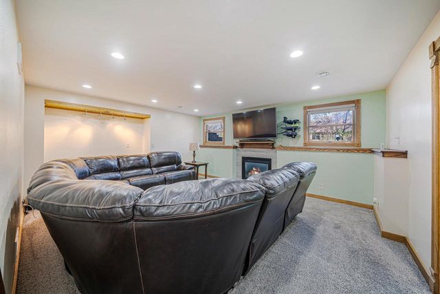 1840 CROWN DRIVE, Oshkosh, WI 54904