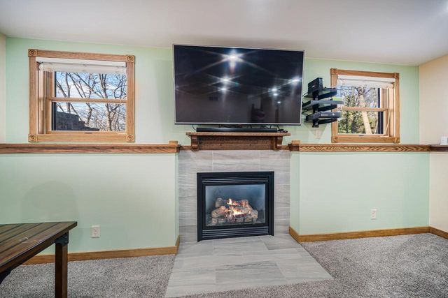 1840 CROWN DRIVE, Oshkosh, WI 54904