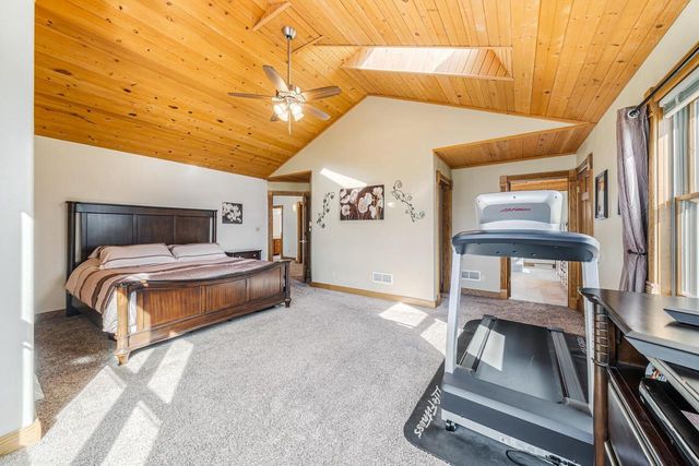 1840 CROWN DRIVE, Oshkosh, WI 54904