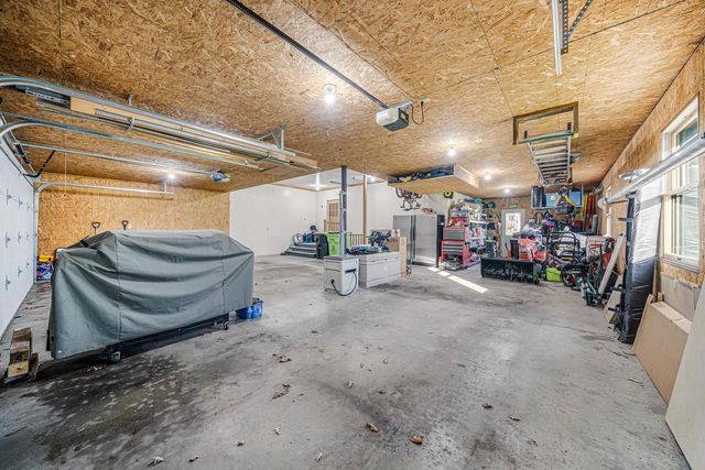 1840 CROWN DRIVE, Oshkosh, WI 54904