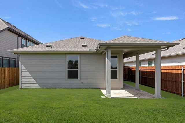 1641 Meadow Crest Drive, Aubrey, TX 76227