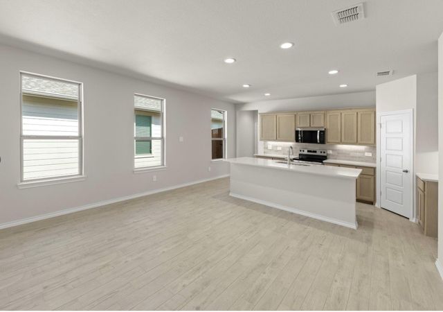 1641 Meadow Crest Drive, Aubrey, TX 76227