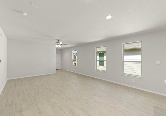 1641 Meadow Crest Drive, Aubrey, TX 76227