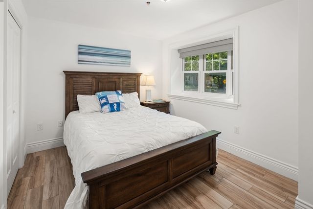 12 Russell Rd 103, Wellesley, MA 02482