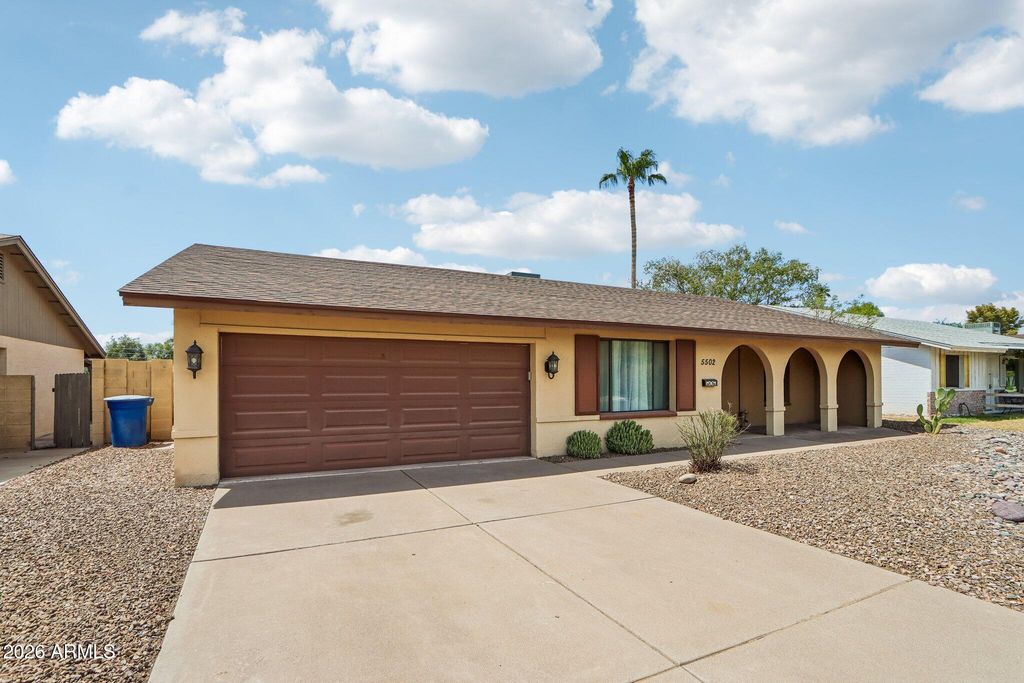 5502 S HAZELTON Lane, Tempe, AZ 85283 — photo 2