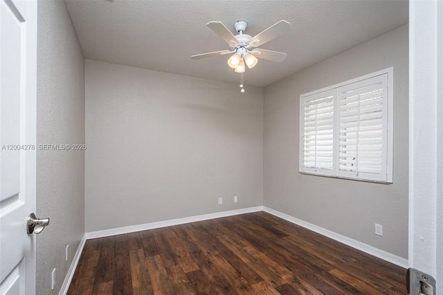 1524 Canary Island Dr, Weston, FL 33327