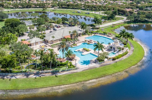 1524 Canary Island Dr, Weston, FL 33327