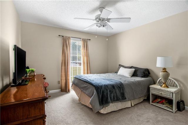 560 Saddle Crest Drive, Roswell, GA 30075