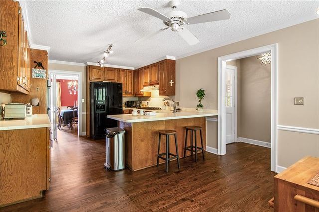 560 Saddle Crest Drive, Roswell, GA 30075