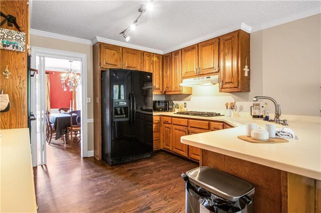 560 Saddle Crest Drive, Roswell, GA 30075