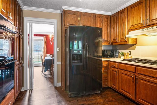 560 Saddle Crest Drive, Roswell, GA 30075