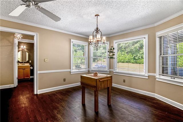 560 Saddle Crest Drive, Roswell, GA 30075