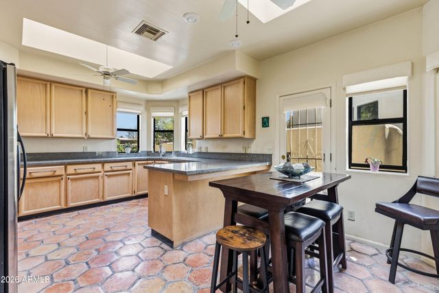 2012 E NORTHVIEW Avenue, Phoenix, AZ 85020