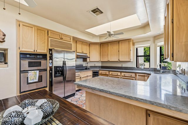 2012 E NORTHVIEW Avenue, Phoenix, AZ 85020