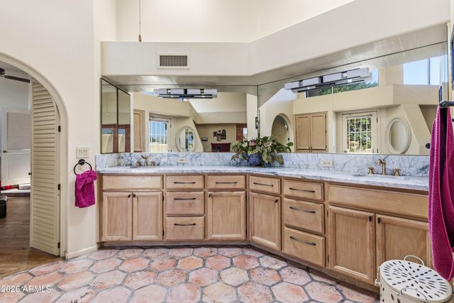 2012 E NORTHVIEW Avenue, Phoenix, AZ 85020