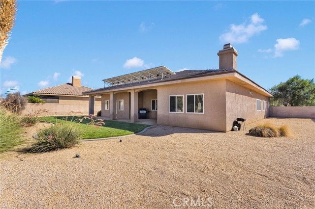19274 Kanbridge Street, Apple Valley, CA 92308