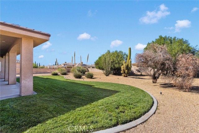 19274 Kanbridge Street, Apple Valley, CA 92308