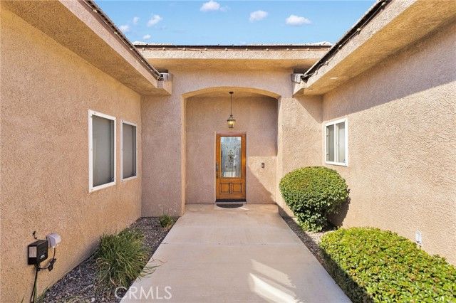 19274 Kanbridge Street, Apple Valley, CA 92308