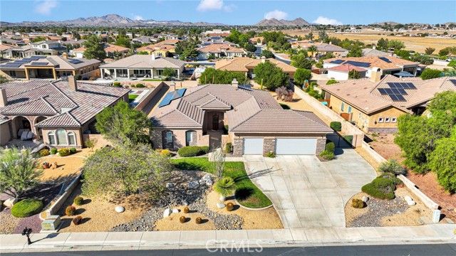 19274 Kanbridge Street, Apple Valley, CA 92308
