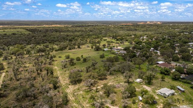 26013 Sand Cliff Dr, San Antonio, TX 78264