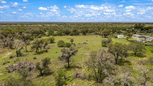26013 Sand Cliff Dr, San Antonio, TX 78264