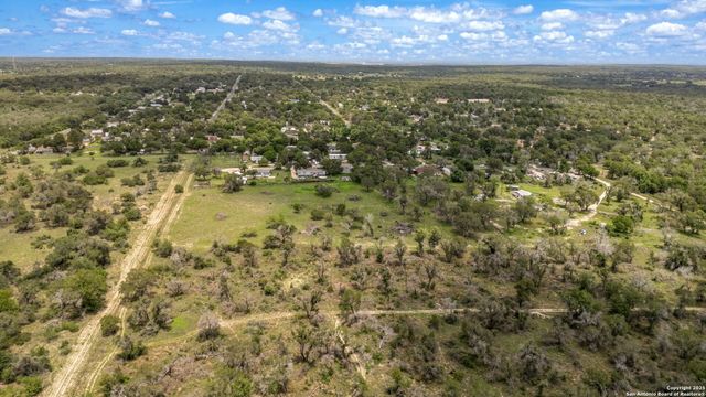 26013 Sand Cliff Dr, San Antonio, TX 78264