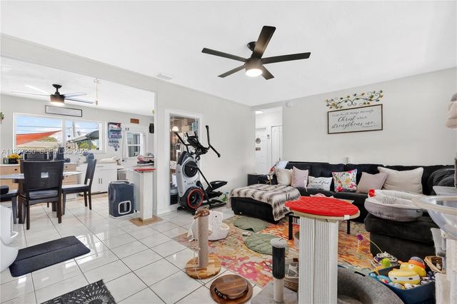 1335 NW 129th St, North Miami, FL 33167