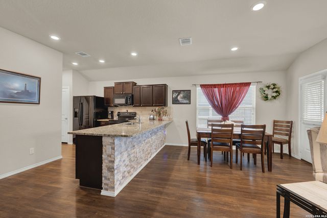 1970 Rising Sun, New Braunfels, TX 78130