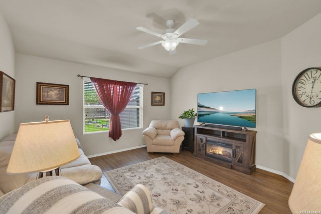 1970 Rising Sun, New Braunfels, TX 78130