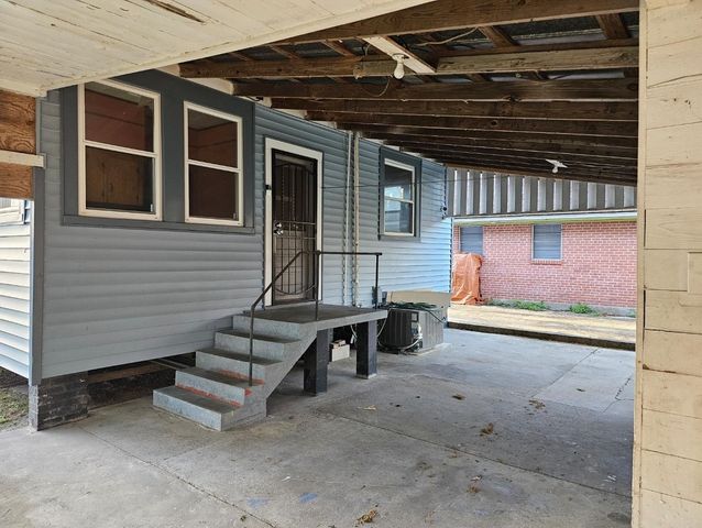 1016 Harrison St, Thibodaux, LA 70301