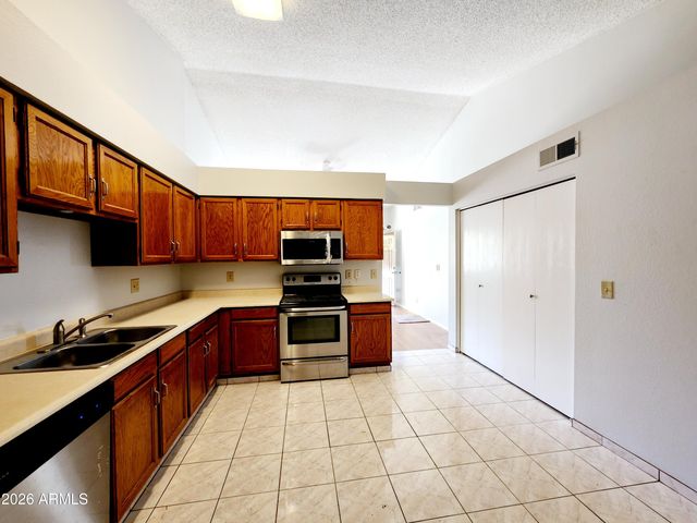 5136 E EVERGREEN Street 1056, Mesa, AZ 85205
