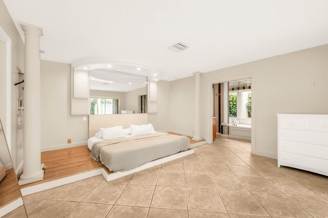 280 Tradewind Drive, Palm Beach, FL 33480