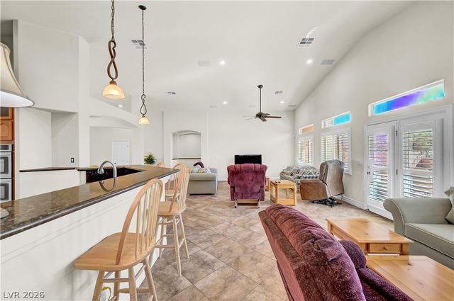 8215 Southern Comfort Avenue, Las Vegas, NV 89131