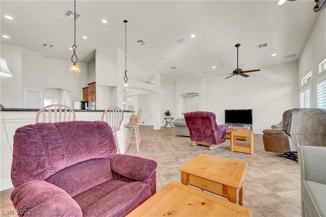 8215 Southern Comfort Avenue, Las Vegas, NV 89131